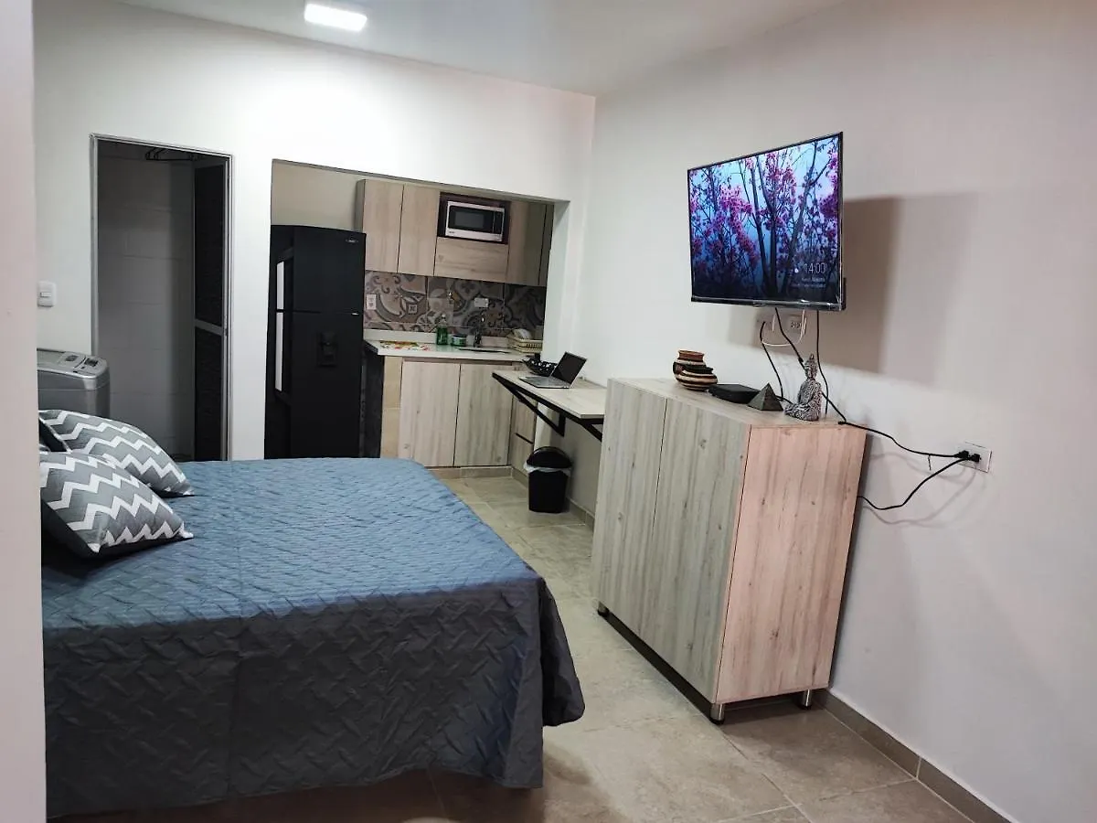 מדיין Lindo Apartamento En Laureles Ea